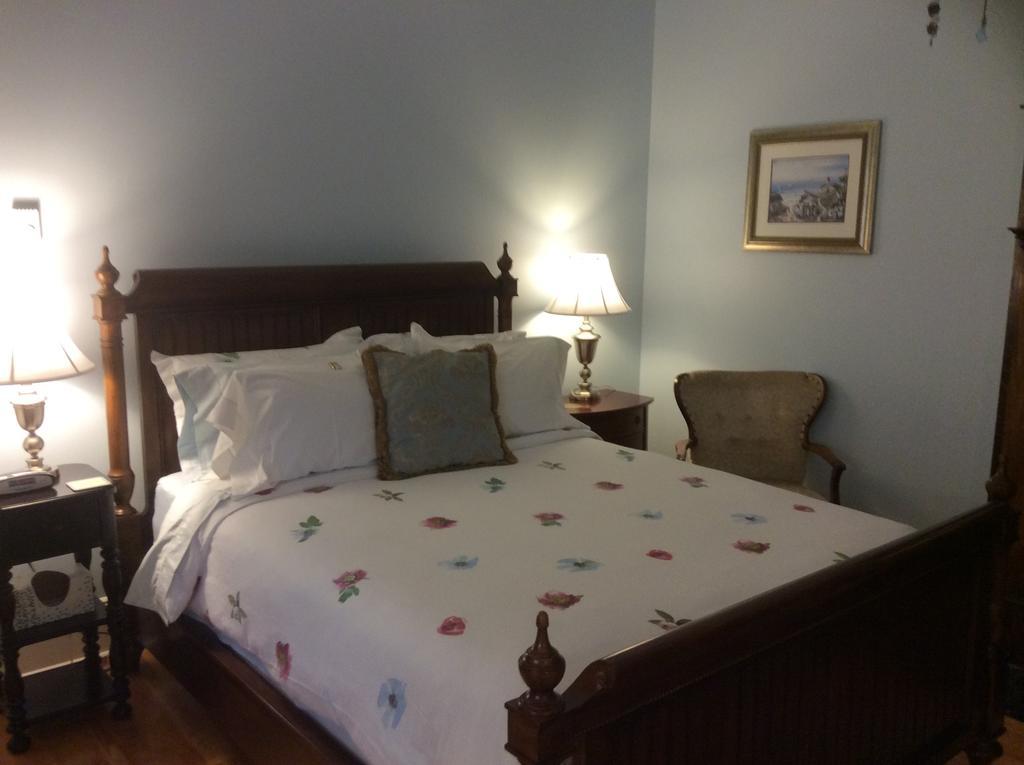 King George B&B Miramichi Room photo